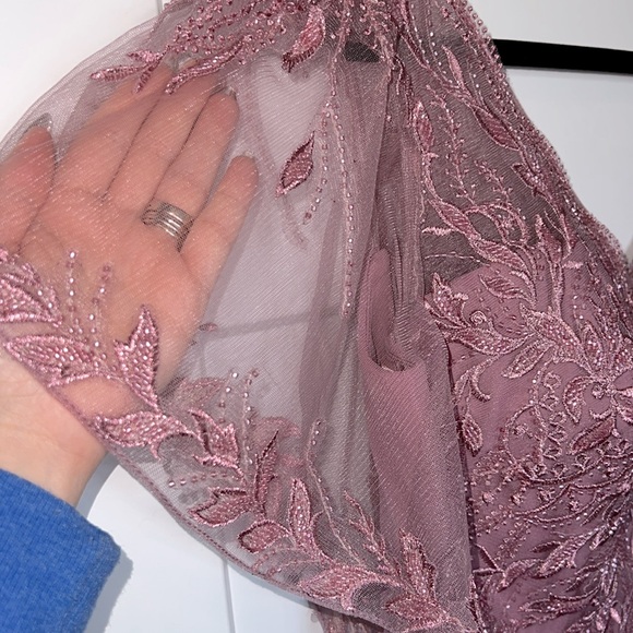 MGNY Floral Lace Embellished Beaded Flutter Sleeve Dress - Rose - Picture 5 of 12